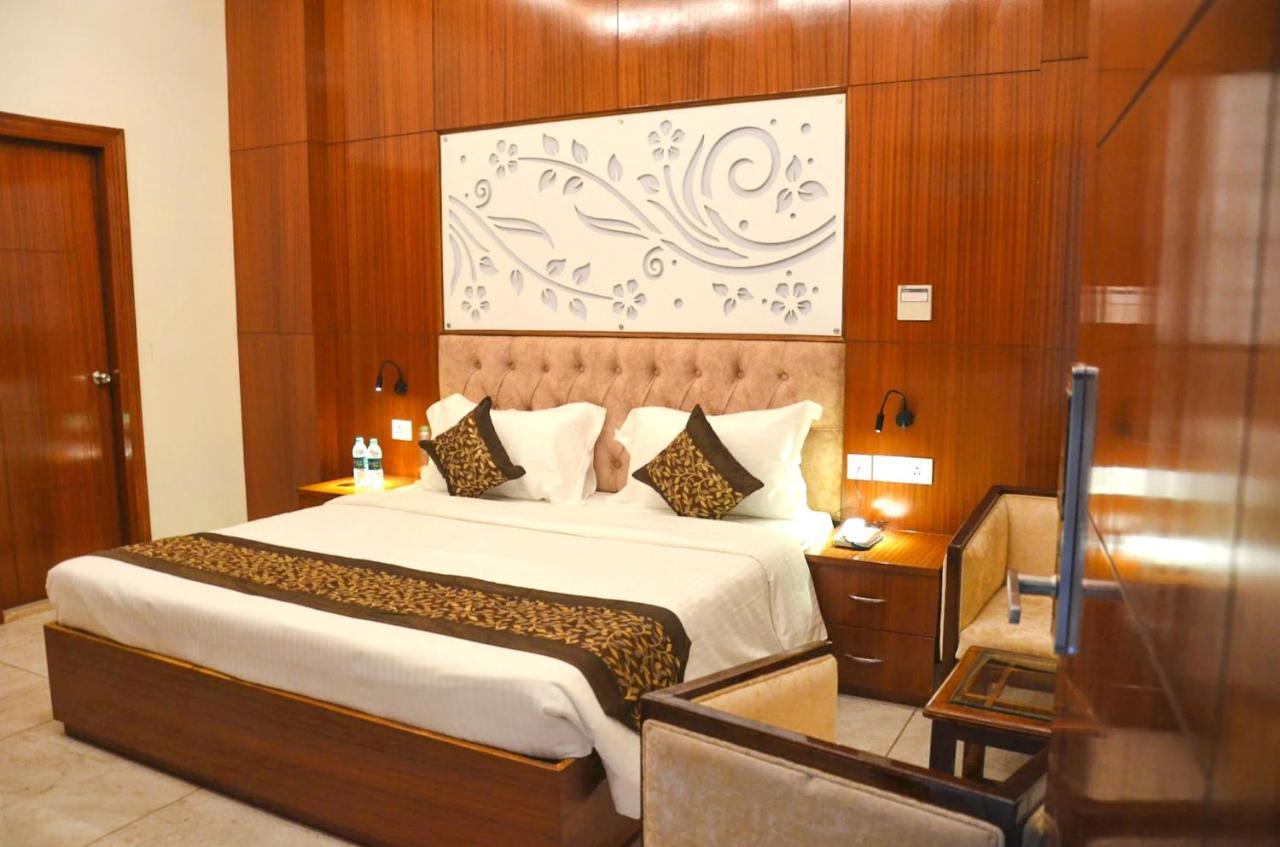Fabhotel Roselle Inn Lucknow Exterior photo