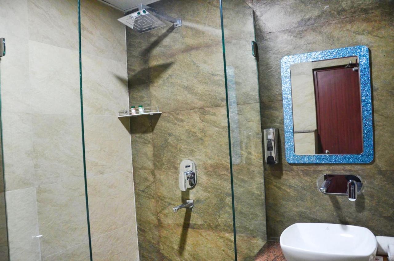 Fabhotel Roselle Inn Lucknow Exterior photo