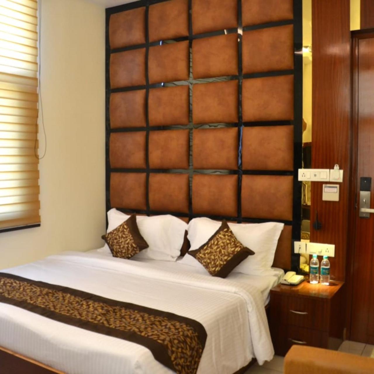 Fabhotel Roselle Inn Lucknow Exterior photo