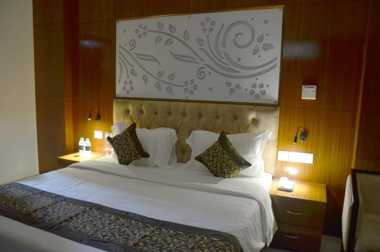 Fabhotel Roselle Inn Lucknow Exterior photo